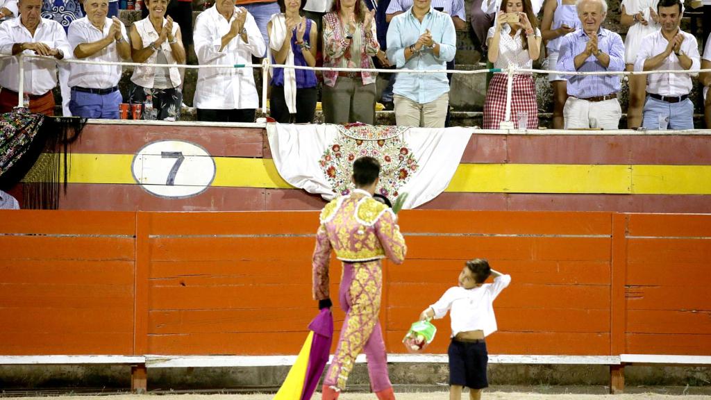 Victoria Federica, la infanta Elena y Felipe Froilán en una imagen de archivo.