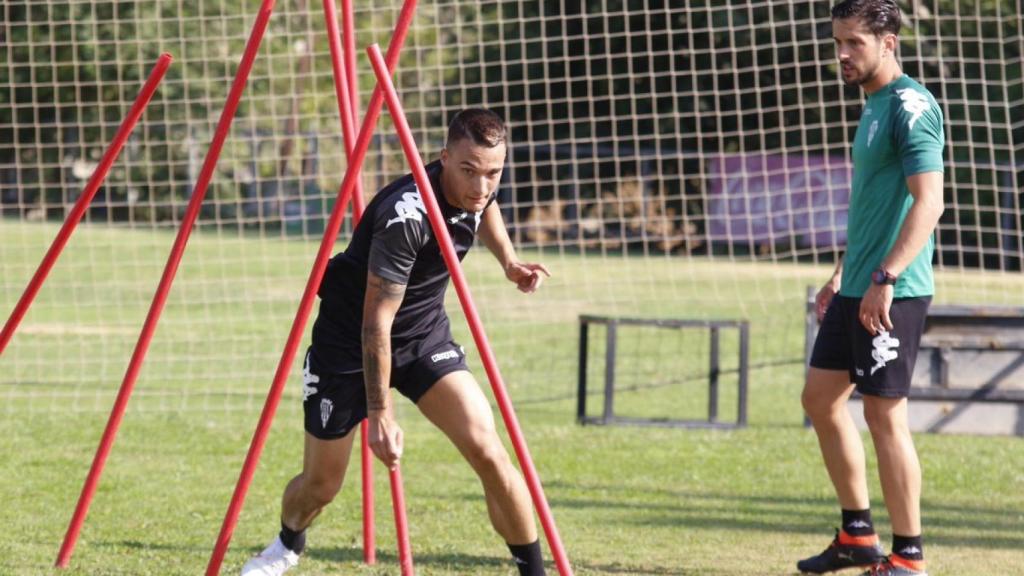 Luismi Quezada se ejercita con el Córdoba. Foto: Twitter (@cordobacfsad)