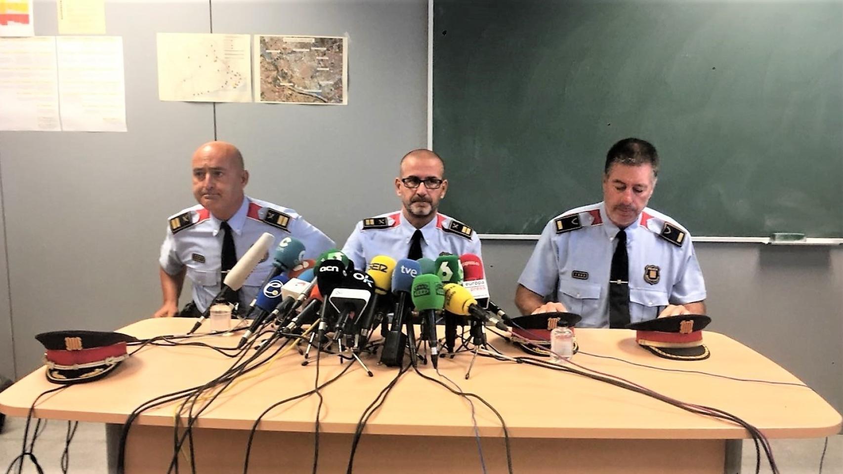 El comisario de los Mossos durante su comparencencia ante los medios.