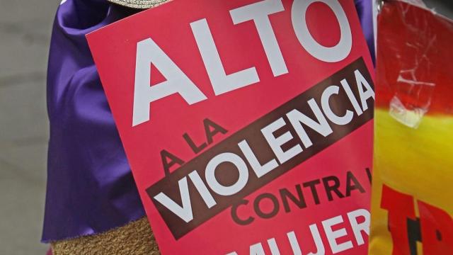 Cartel contra la violencia de genero./