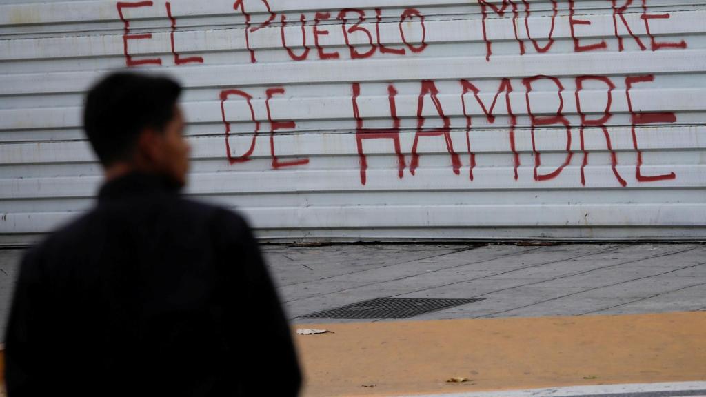 Pintada en un comercio de Caracas este martes