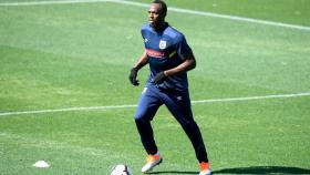 Usain Bolt en su primer entrenamiento con los Central Coast Mariners