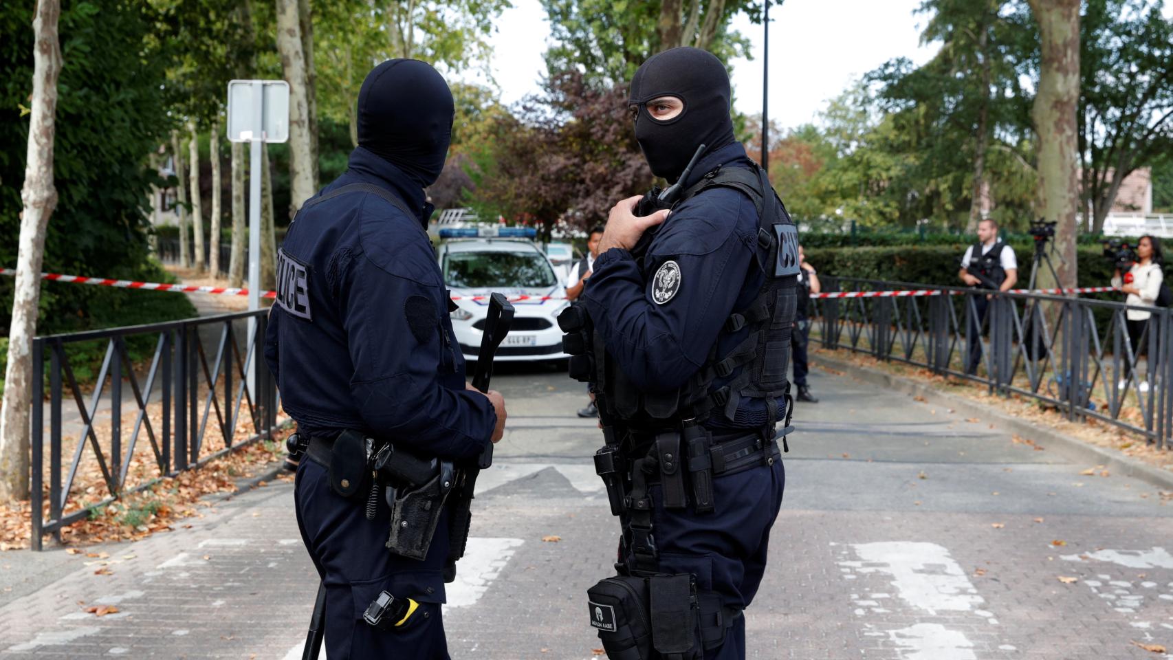 La policía acordona la zona del ataque.