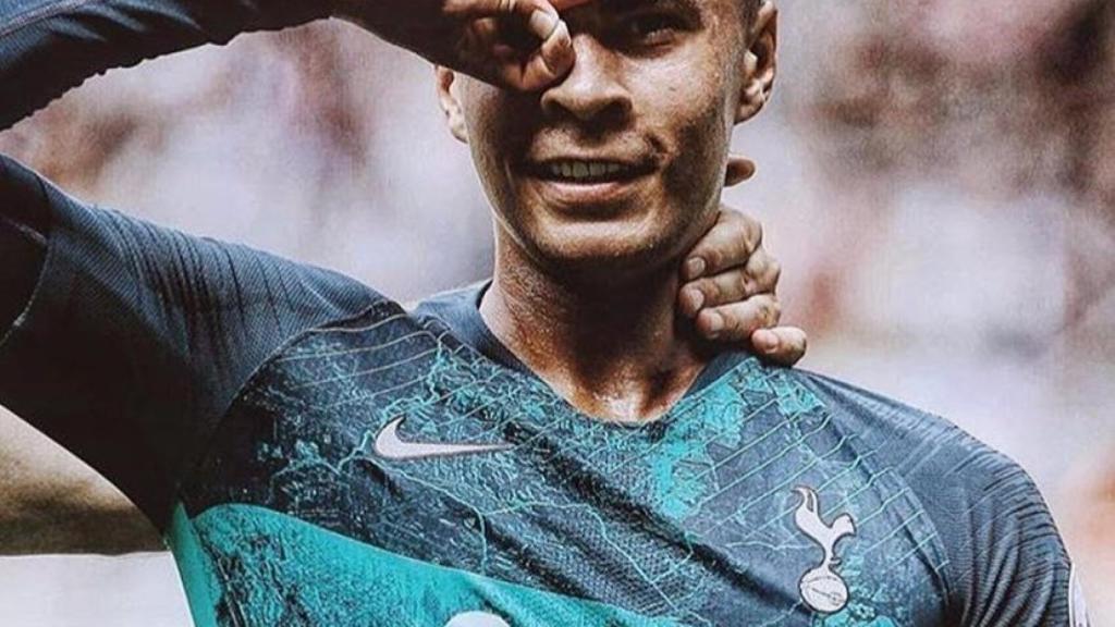 Dele Alli y su peculiar celebración.