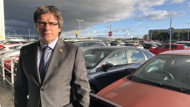 Puigdemont, a su llegada a Escocia este viernes.