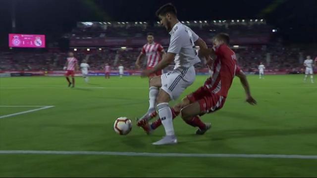 Segundo penalti sobre Marco Asensio