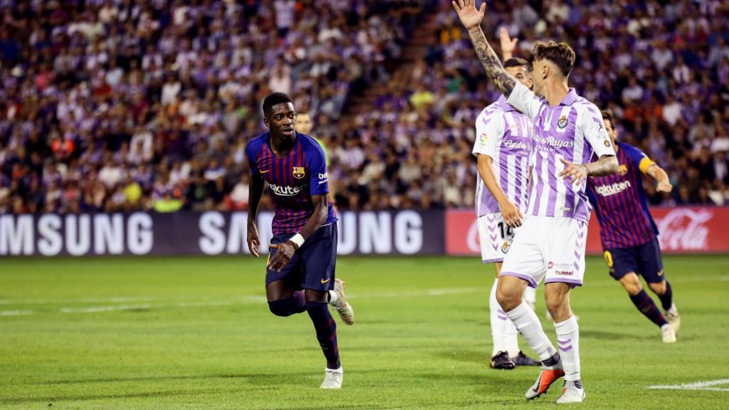 Dembélé celebra su gol ante el Valladolid.