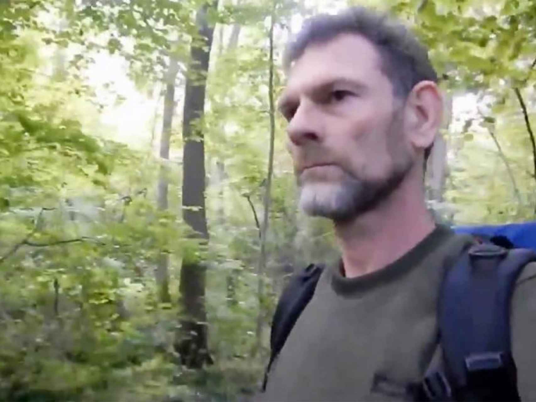 La vida ermitaña de Jos Brech, pederasta y asesino del niño desaparecido de  un campamento en 1998: La vida ermitaña del pederasta holandés en un bosque  de Barcelona: víveres y leña para meses