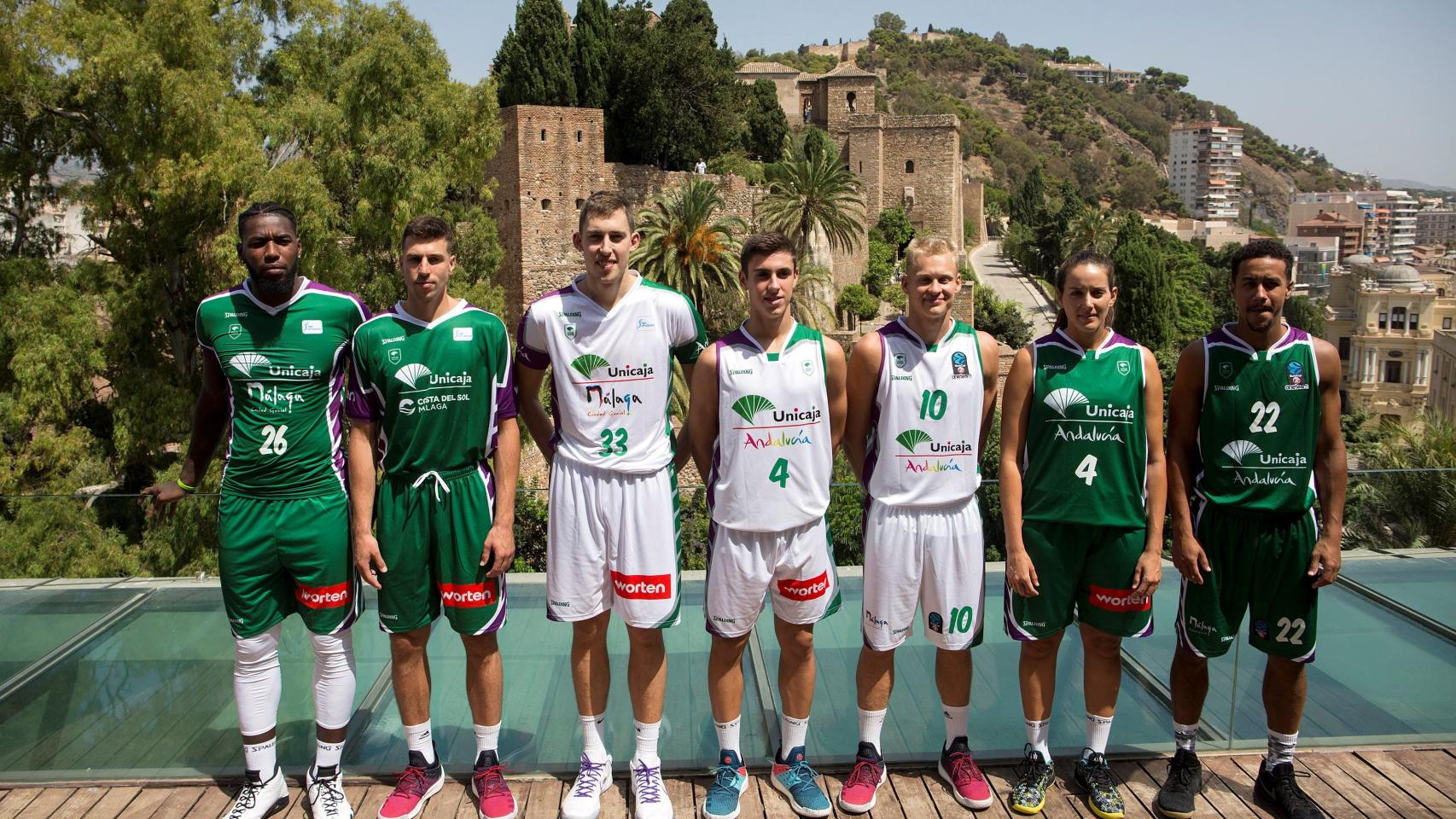 UNICAJA DE BALONCESTO PRESENTA SUS NUEVAS EQUIPACIONES