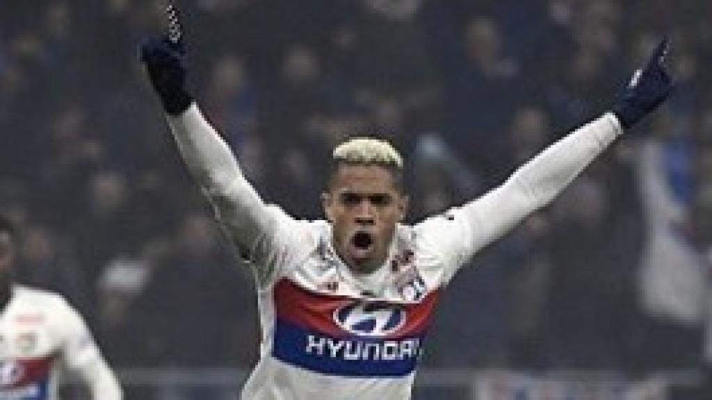 Mariano celebra un gol con la camiseta del Lyon. Foto: Instagram (@marianodiazmejia)