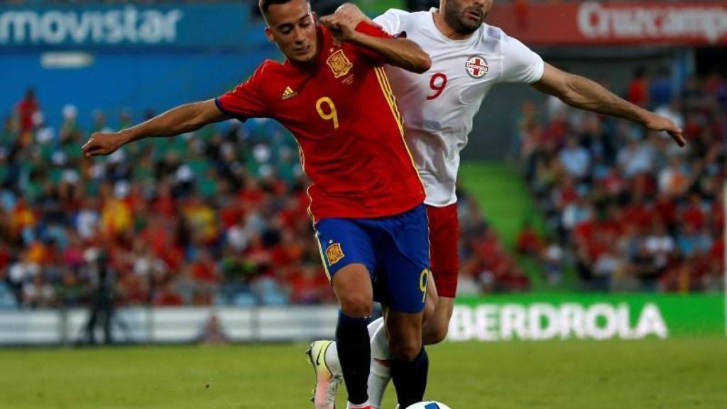 Lucas Vázquez durante un amistoso de España