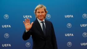 Pavel Nedved en la ceremonia de sorteo de la fase de grupos de la Champions League