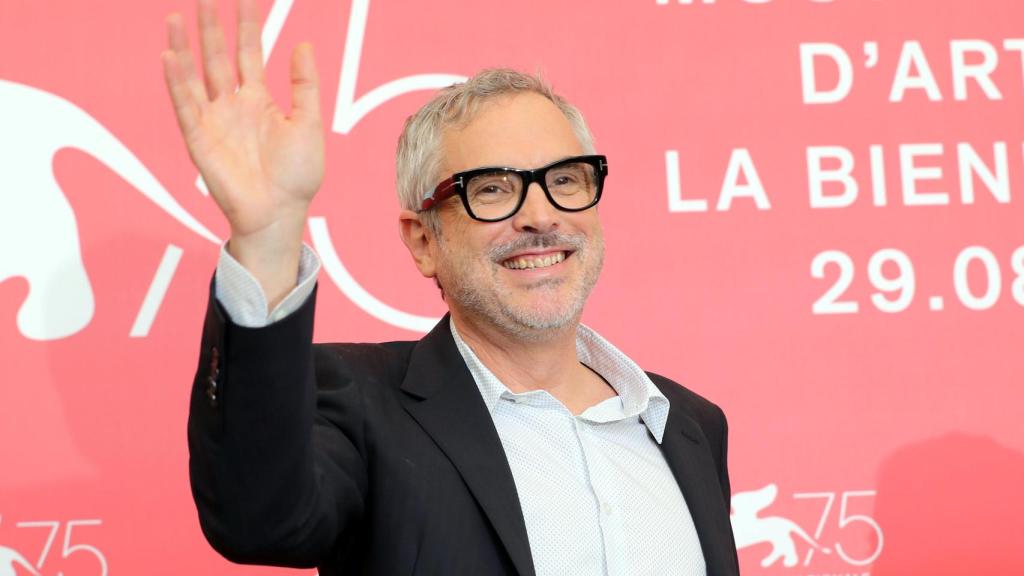 Alfonso Cuarón presenta Roma en Venecia.