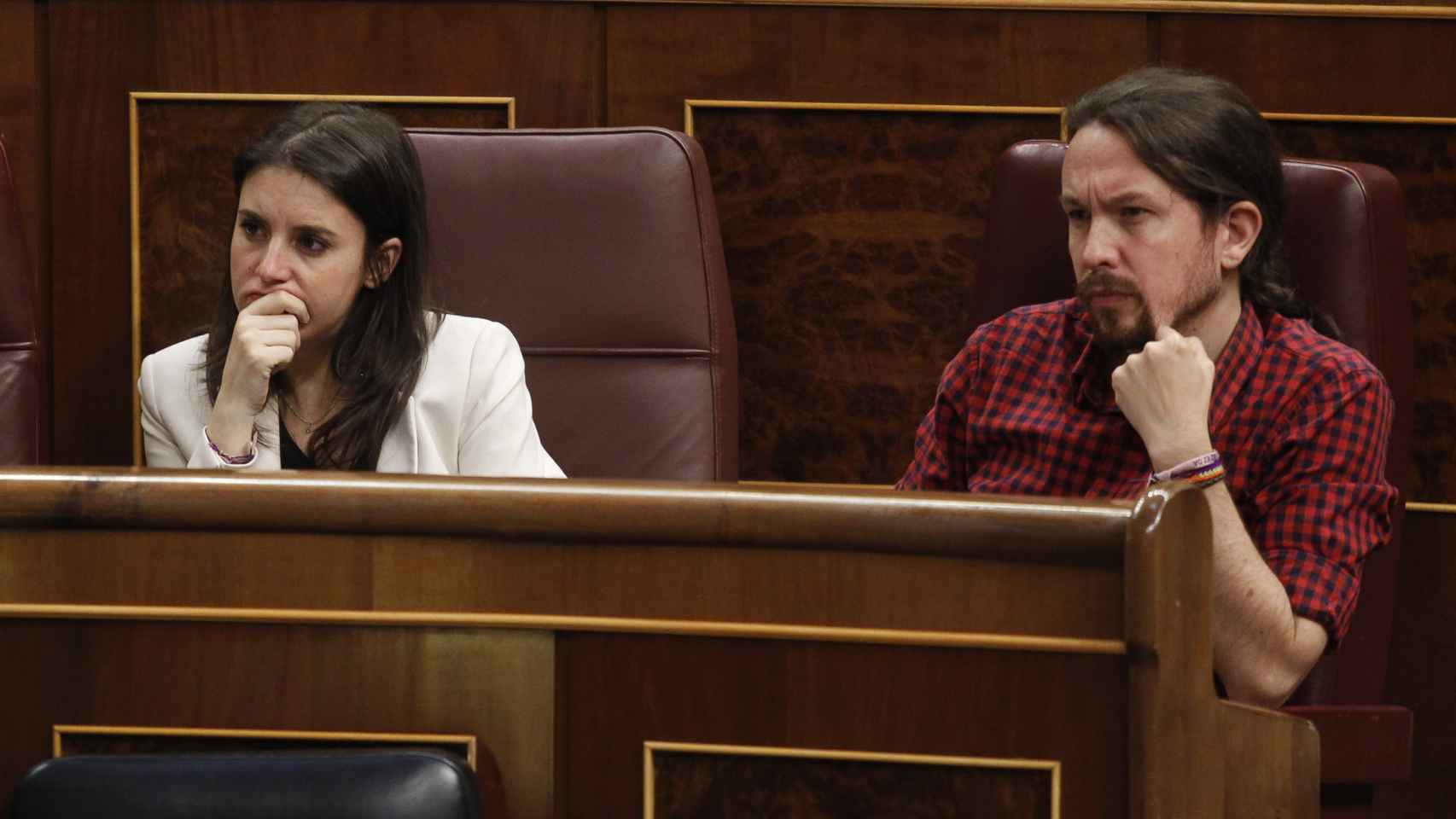 Irene Montero y Pablo Iglesias en el Congreso de los Diputados, en una foto de archivo.