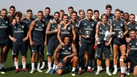 La familia del Madrid: los premiados por la UEFA comparten sus trofeos