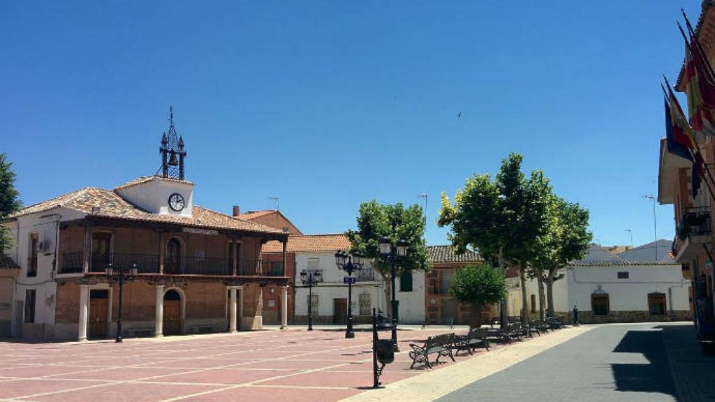 Ayuntamiento de Numancia de la Sagra. Imagen de Rubén Ojeda para wikipedia