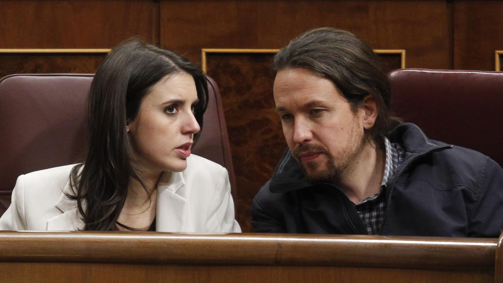 Irene Montero y Pablo Iglesias en el Congreso de los Diputados.