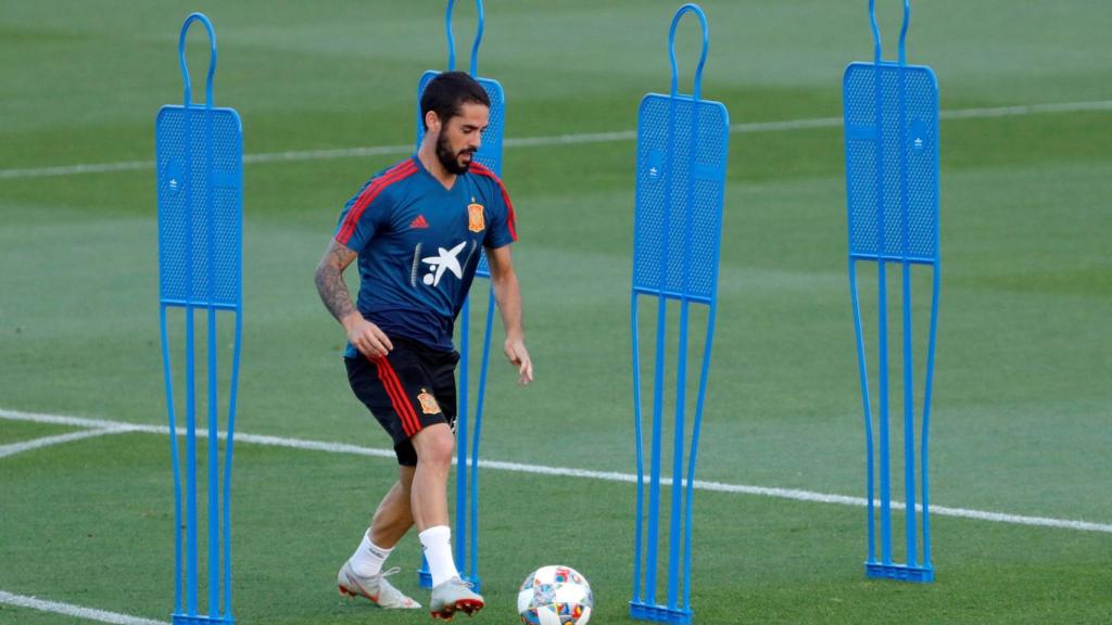 Isco entrenando con la Selección