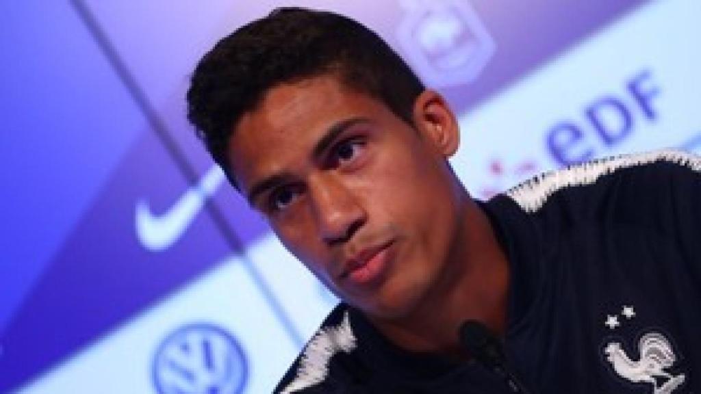 Varane en rueda de prensa