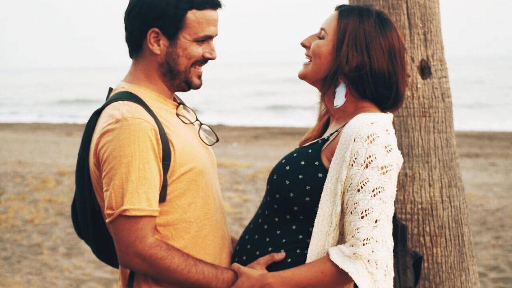 Alberto Garzón y Anna Ruiz.