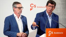 José Manuel Villegas, secretario general de Cs, y Juan Marín, líder de la formación en Andalucía, durante la comparecencia para anunciar la ruptura con el PSOE-A.