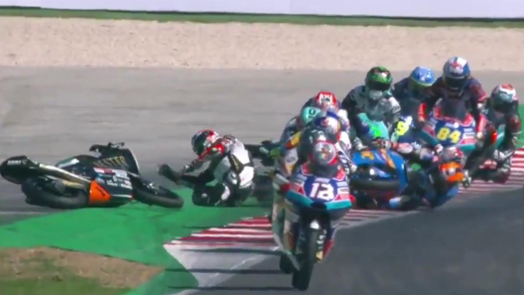 Accidente múltiple en Moto3