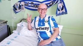 Blanca Poza, tras su tratamiento contra el cáncer. Foto: Twitter (@CDLeganes)