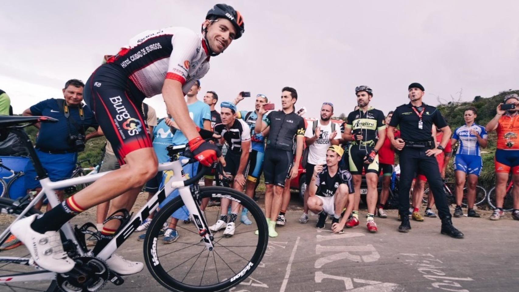 Jordi Simón, en La Vuelta. Foto: Twitter (@jordi_simon_)