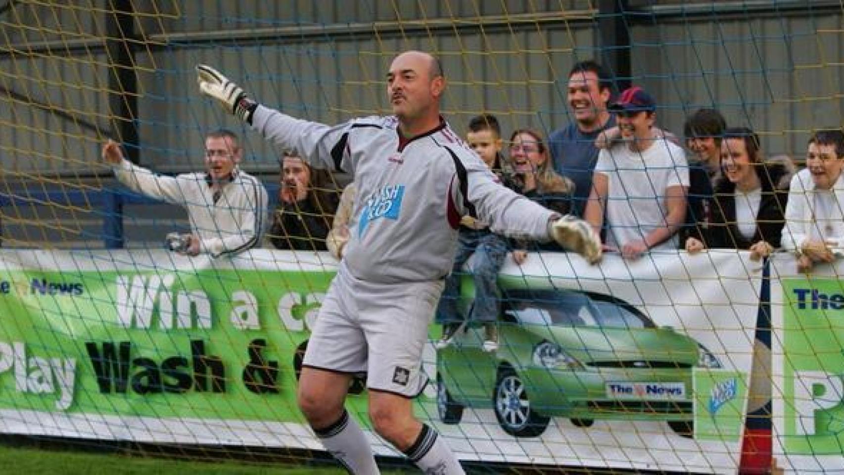 Bruce Grobbelaar de portero. Foto: Twitter (@B_Grobbelaar1)