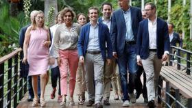 Pablo Casado junto con parte de su equipo en su primera Junta Directiva Nacional.