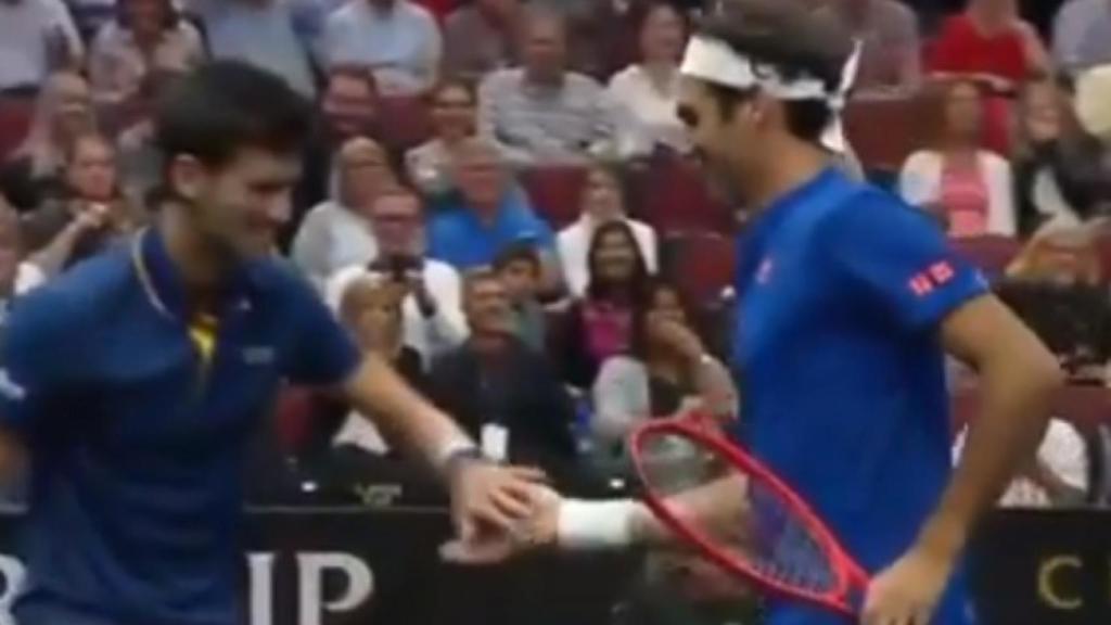 Djokovic y Federer se dan la mano
