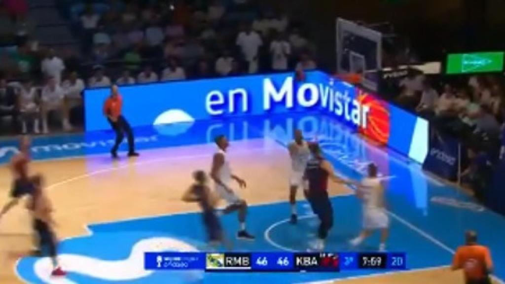 Increíble alley-oop entre Causeur y Randolph en la final de la Supercopa ACB