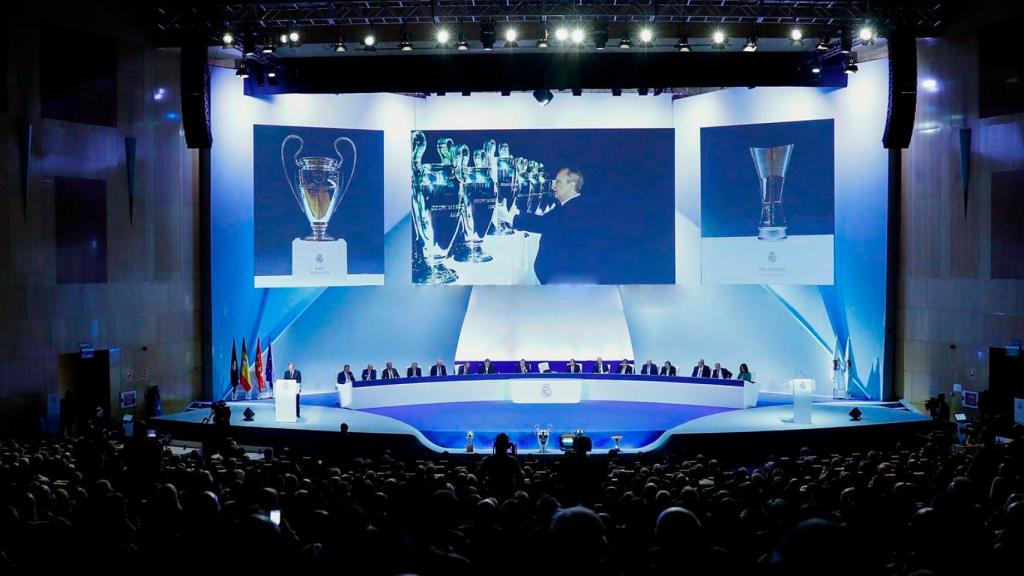 Florentino Pérez, en la Asamblea del Real Madrid