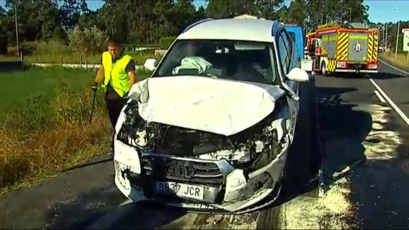 Estado en el que quedó el turismo tras el accidente.