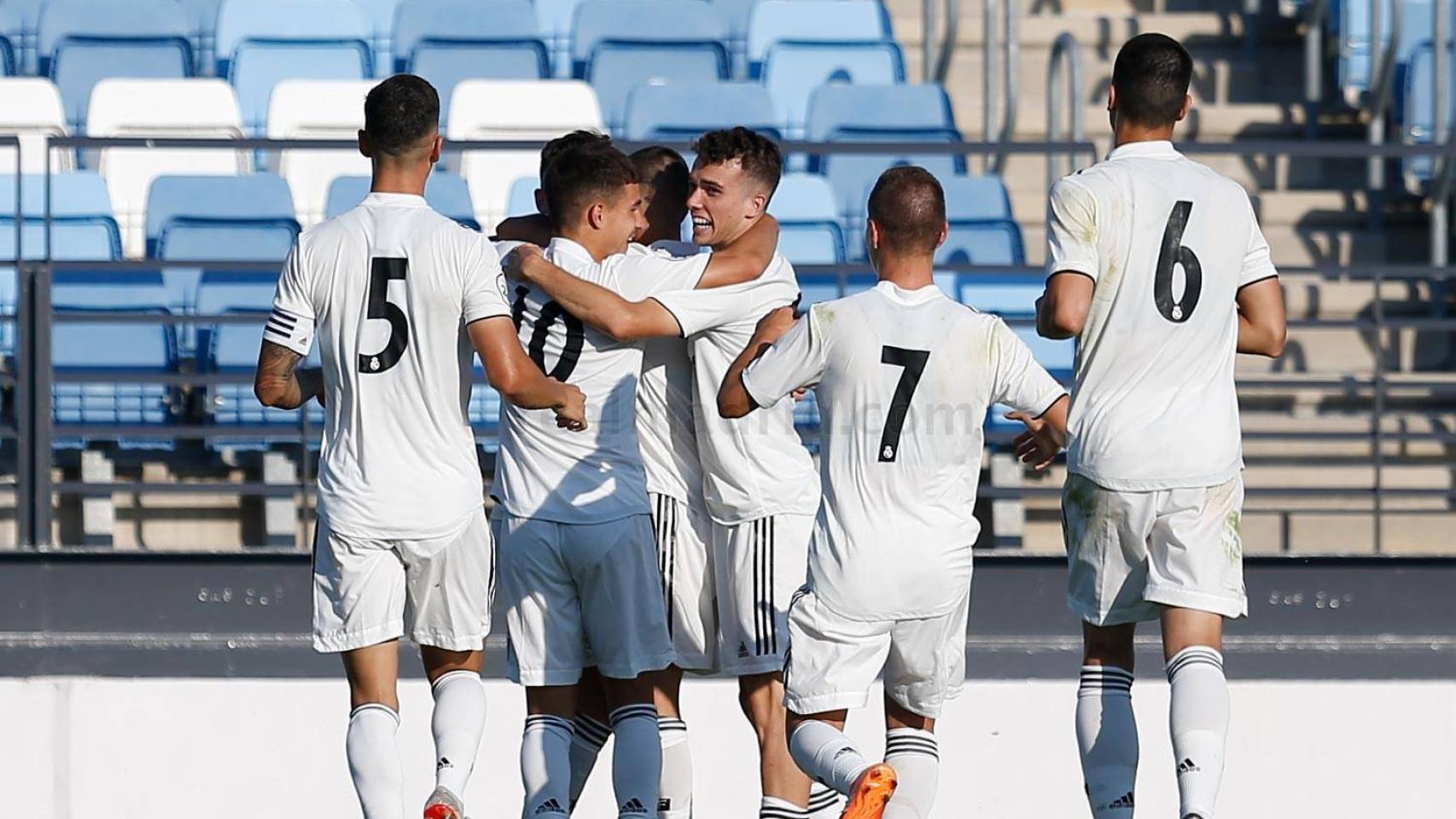 El Castilla celebrando un gol