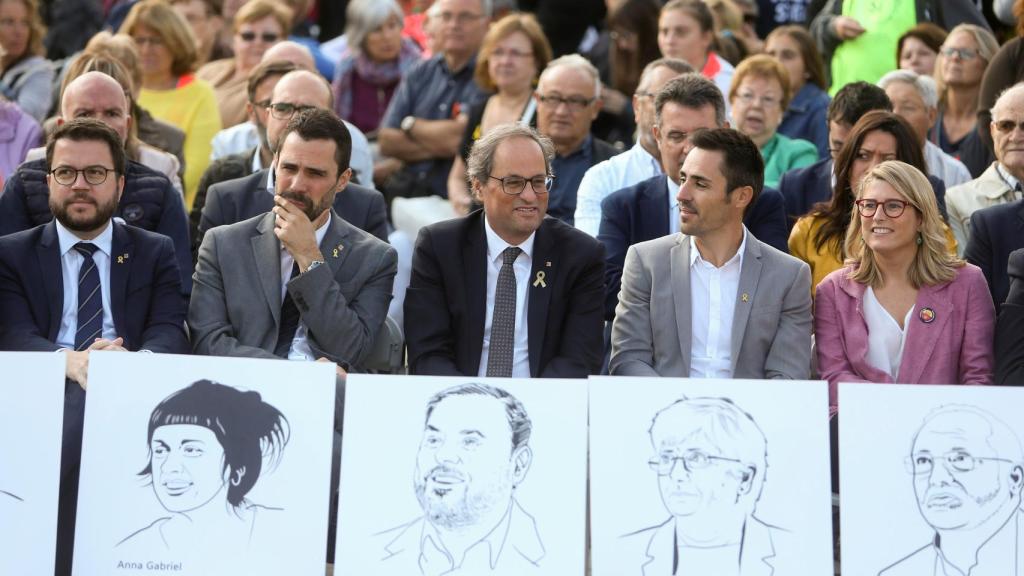 El Govern en el acto por el 1-O en Sant Julià.