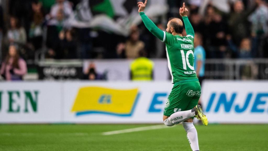 La divertida celebración de un jugador de la liga sueca