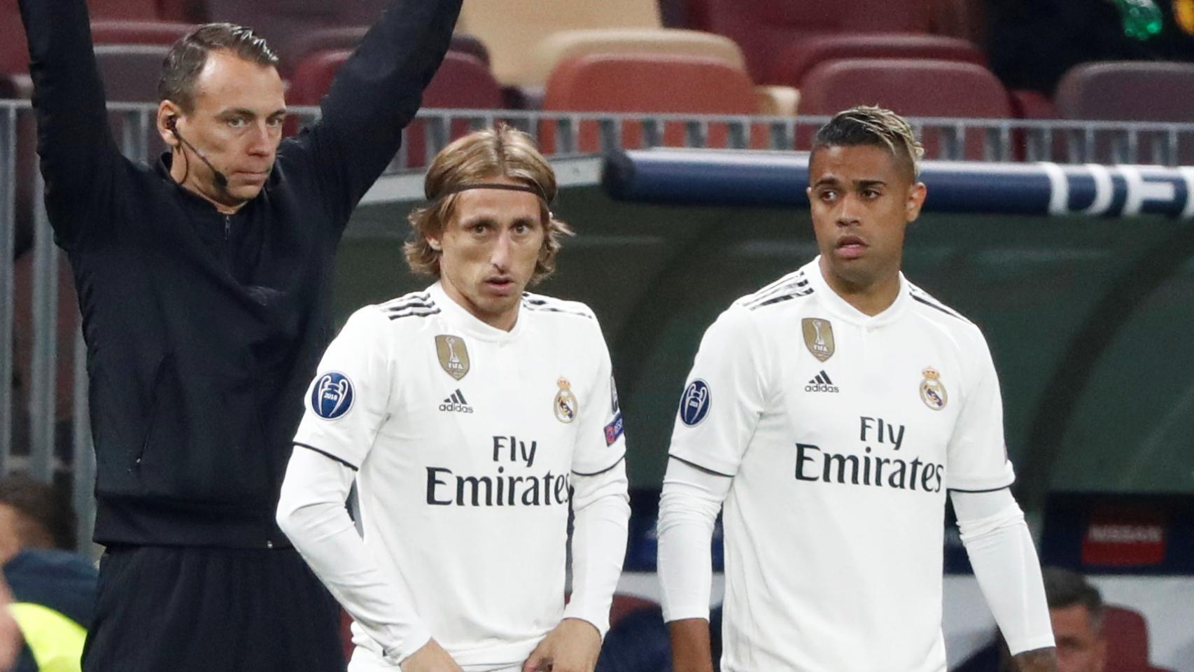 Modric y Mariano entran en la segunda parte para reforzar al equipo