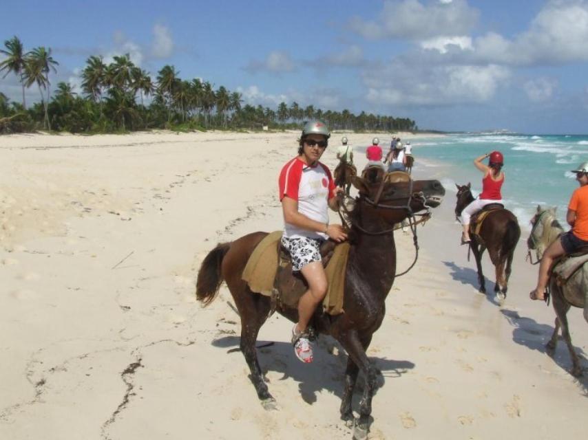 Pere a caballo en una de sus vacaciones