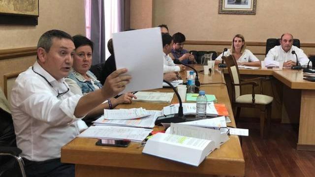 Joaquín Galindo, concejal de Cs en Alcañiz, en primer plano.