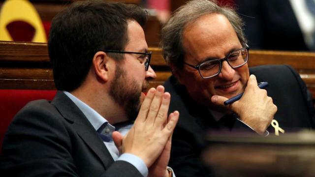 Quim Torra y Pere Aragonés, durante un pleno del Parlament.