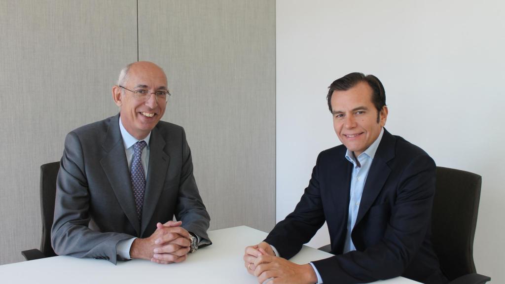 José Luis Gómez Aguirre, director general de HNA e Iñaki Peralta, director general de Sanitas Seguros.