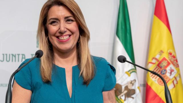 Susana Díaz, en su comparecencia ante la prensa tras firmar la convocatoria de elecciones.