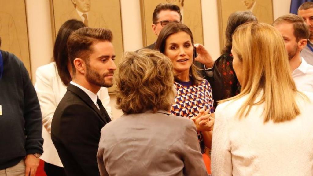 Pelayo Díaz junto a la reina Letizia.