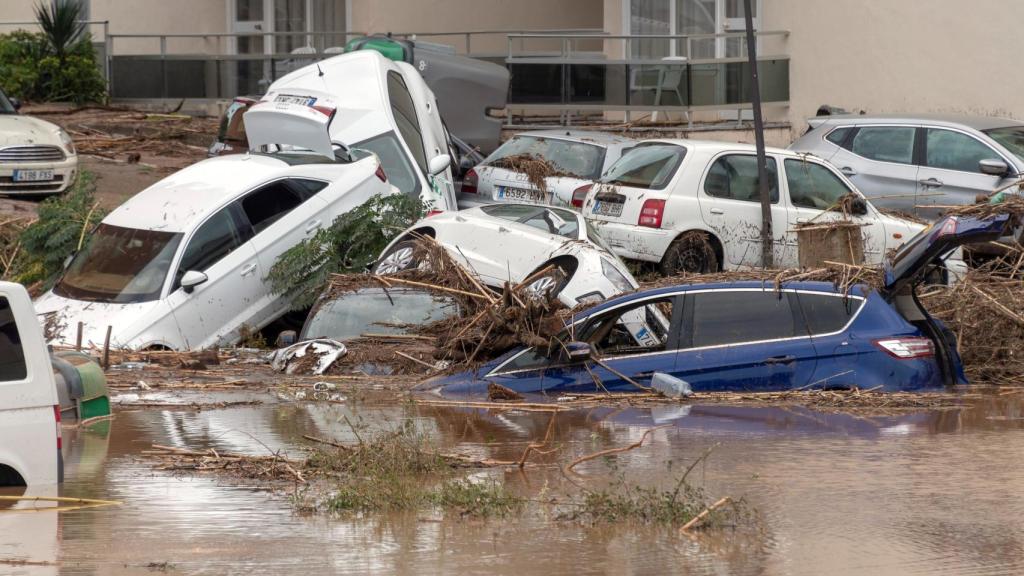 Vista de una calle de la localidad de Sant Llorenç des Cardassar  tras las inundaciones