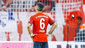 Thiago, en un partido del Bayern Múnich. Foto: Twitter (@Thiago6)
