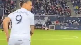 Ibrahimovic en el encuentro entre Los Angeles Galaxy y el Kansas City