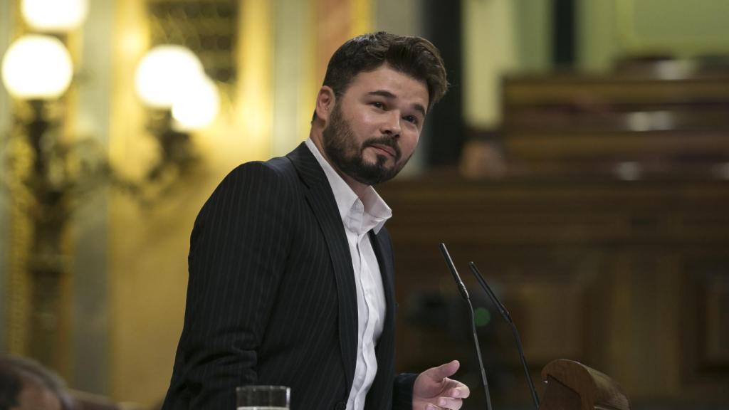 Gabriel Rufián durante una de las sesiones del Parlamento en mayo de 2017.