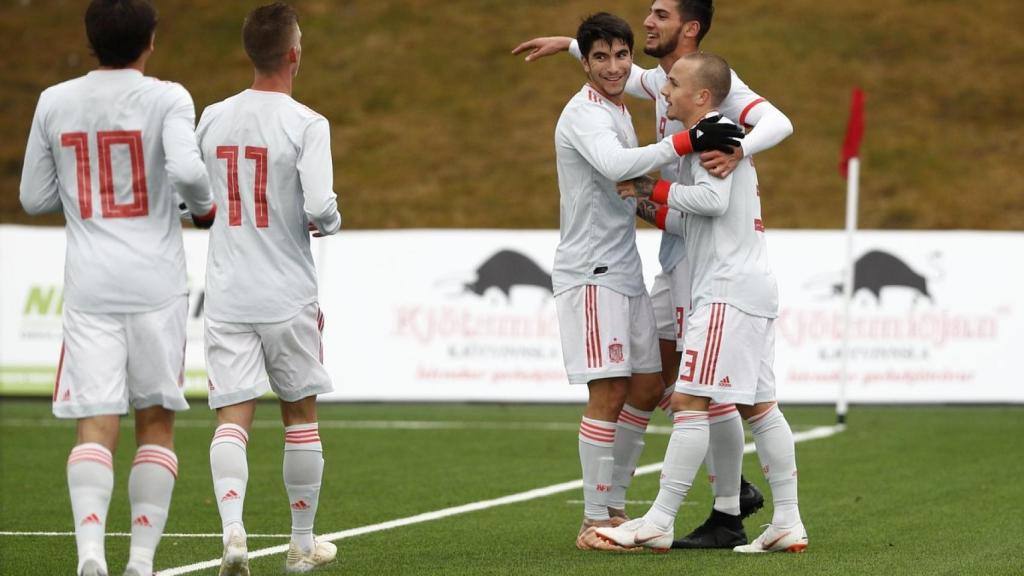 La Selección Sub21 celebrando un gol. Foto: Twitter (@SEFutbol)