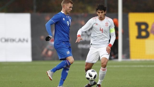 Vallejo contra Islandia Sub21. Foto: sefutbol.com